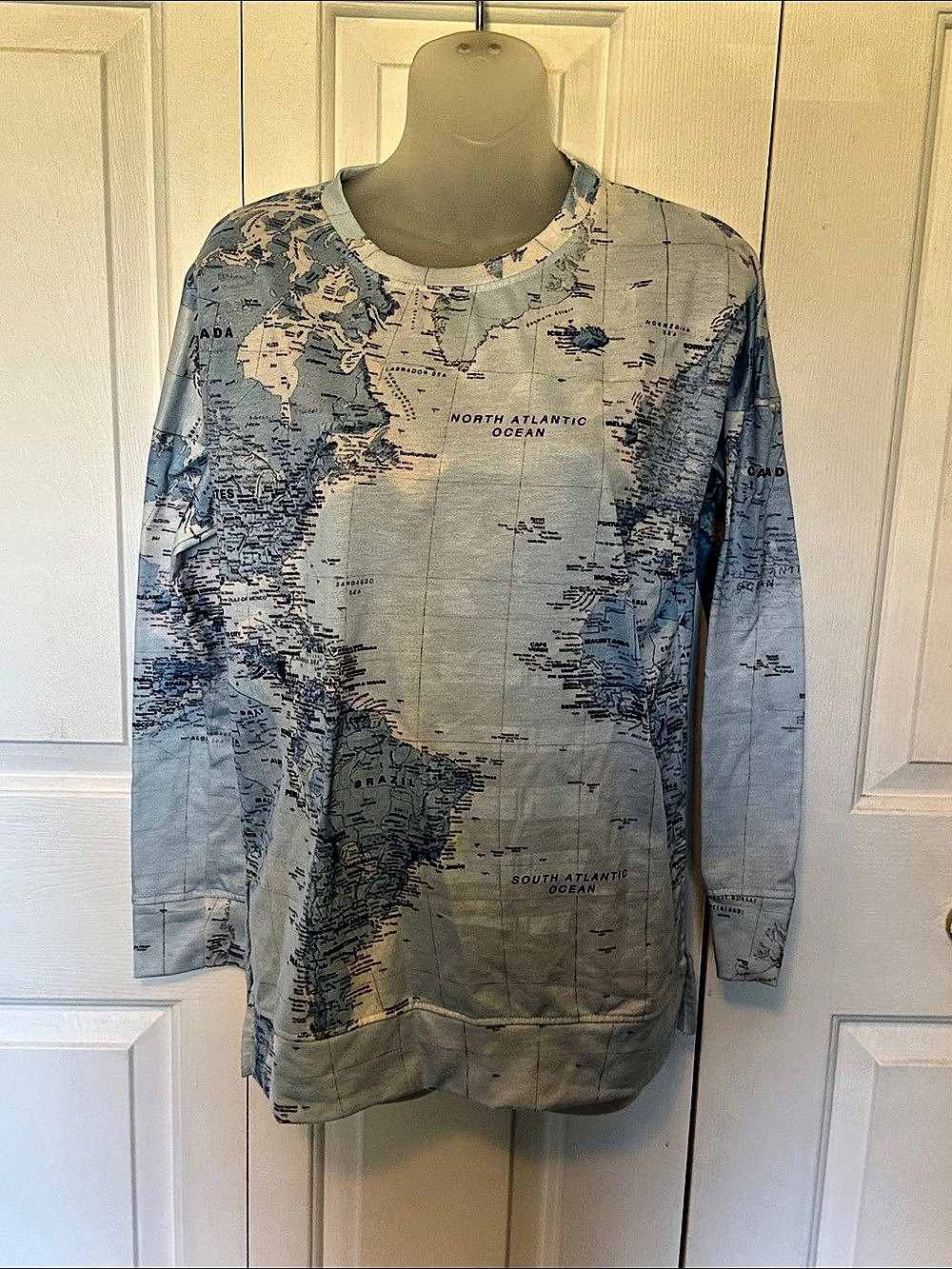 Exclusive Map Print LS Top in Blue Size S GUC B57